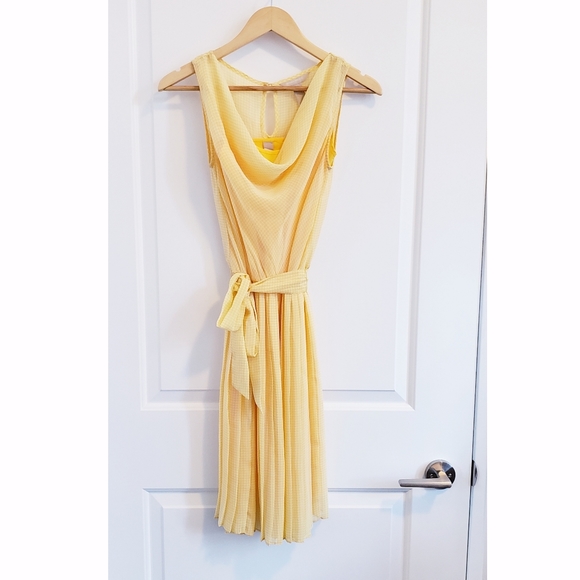 Banana Republic Pleated Dress - Size 0 - Picture 1 of 12